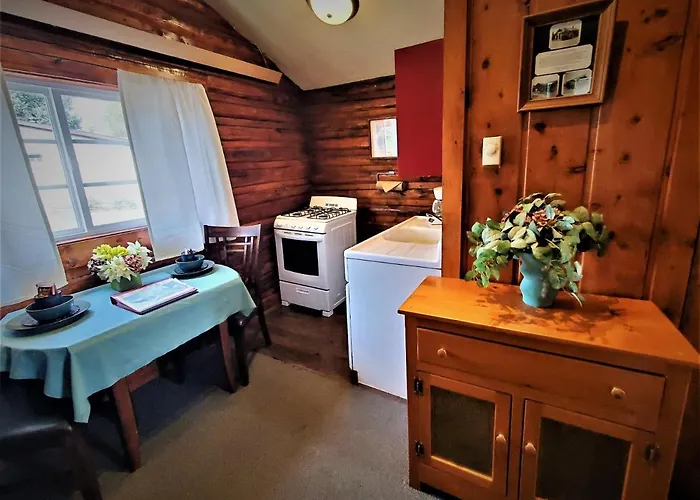 Log Lodge *