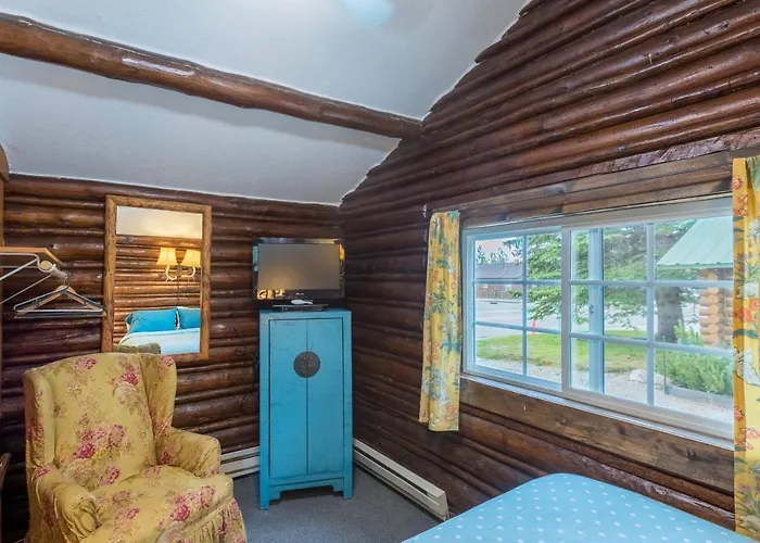Log Lodge Pinedale