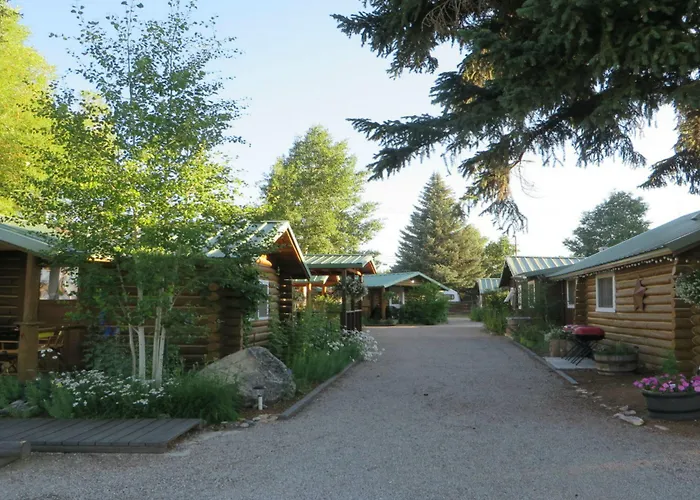Log Lodge *