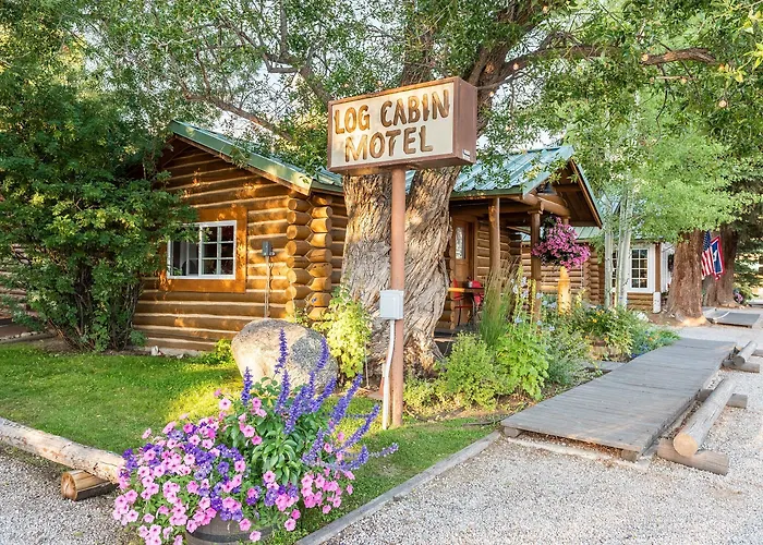 Log Lodge Pinedale