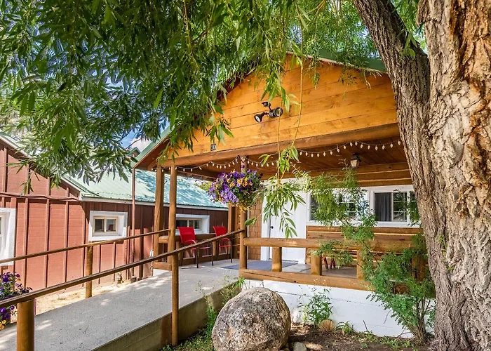 Log Lodge